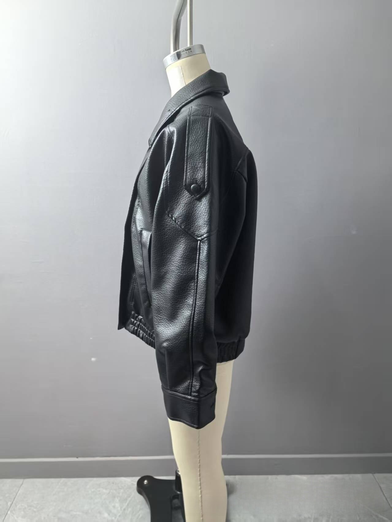 Éclipse Noir Leather Jacket