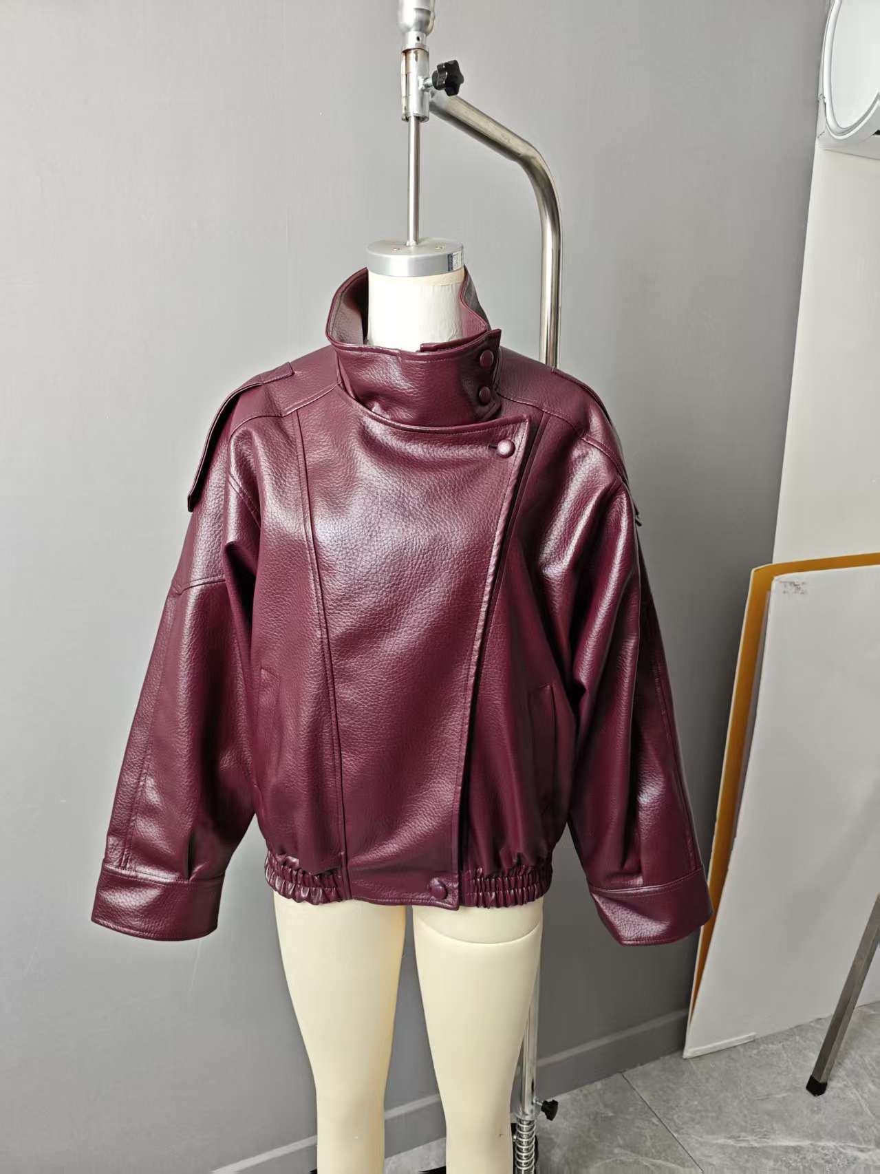 Éclipse Noir Leather Jacket